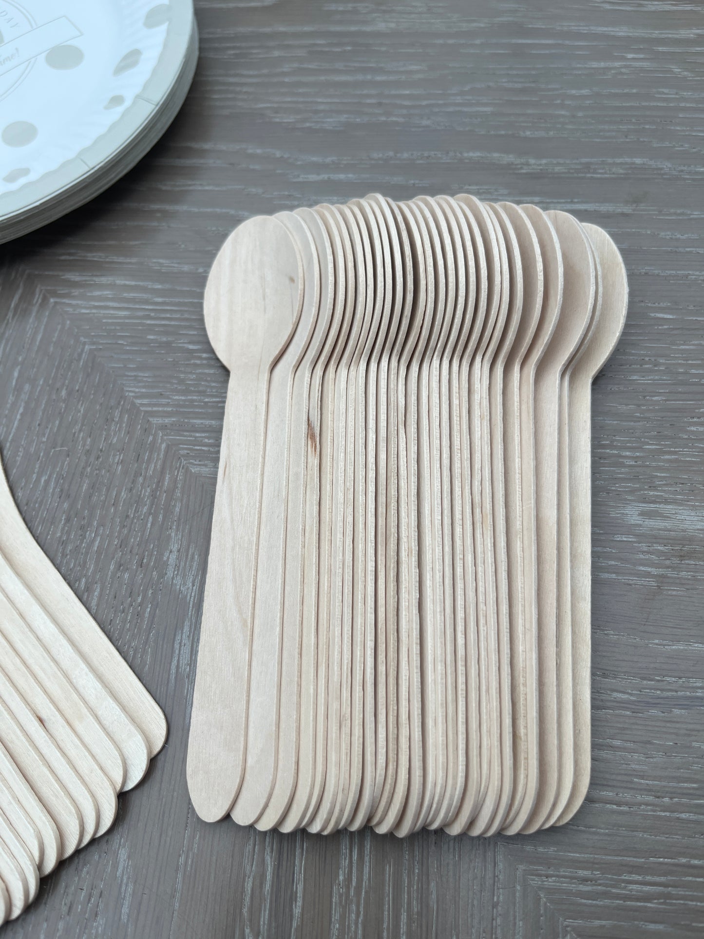 Disposable tableware 201 pcs - Premium SILVER / WHITE.