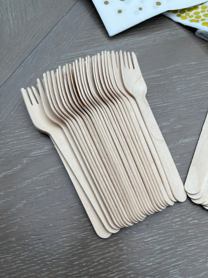 Disposable tableware 201 pcs - Premium GOLD / WHITE.