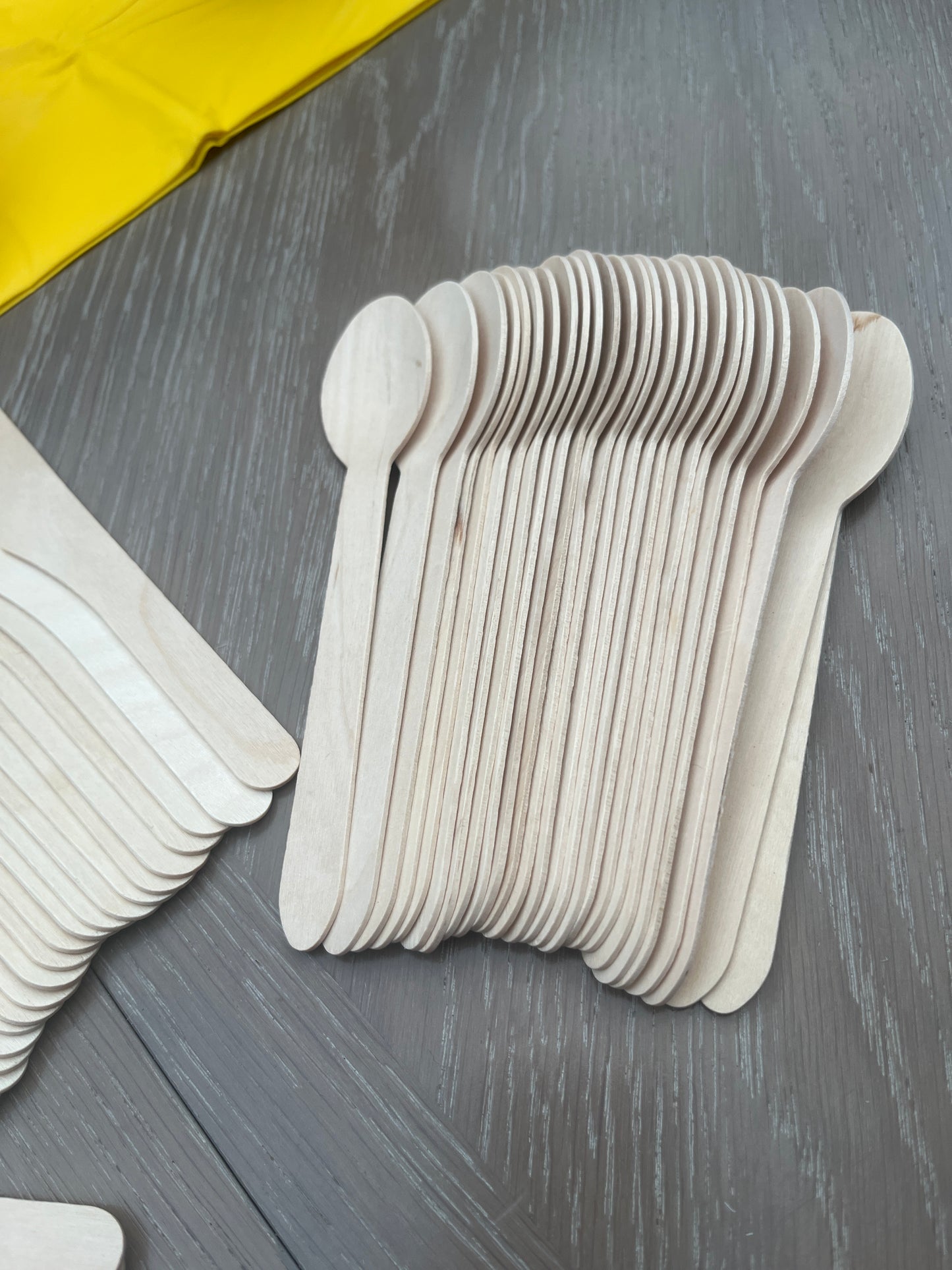 Disposable tableware 201 pcs - Happy Birthday.