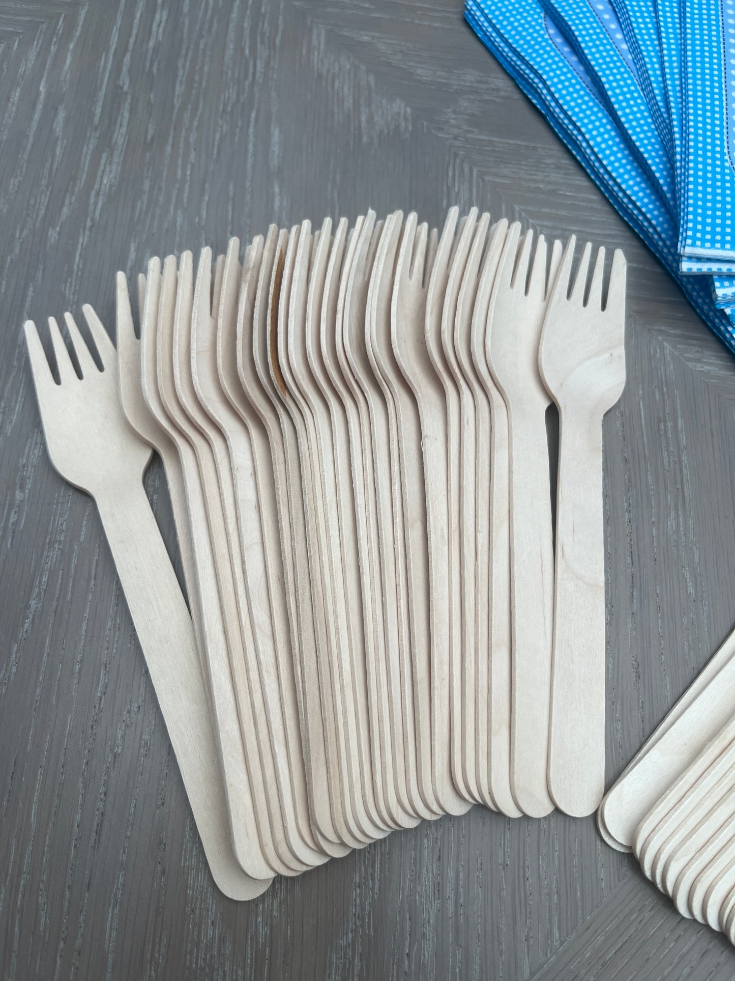 Disposable tableware 201 pcs - Baby Shower Blue.