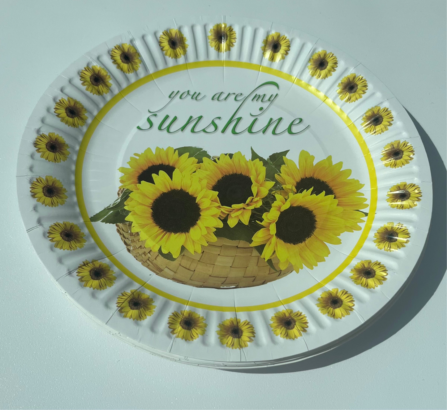 Disposable paper plate 7inch SunFlowers Pack of 25pcs.