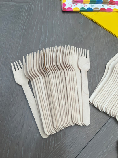 Disposable tableware 201 pcs - Happy Birthday.