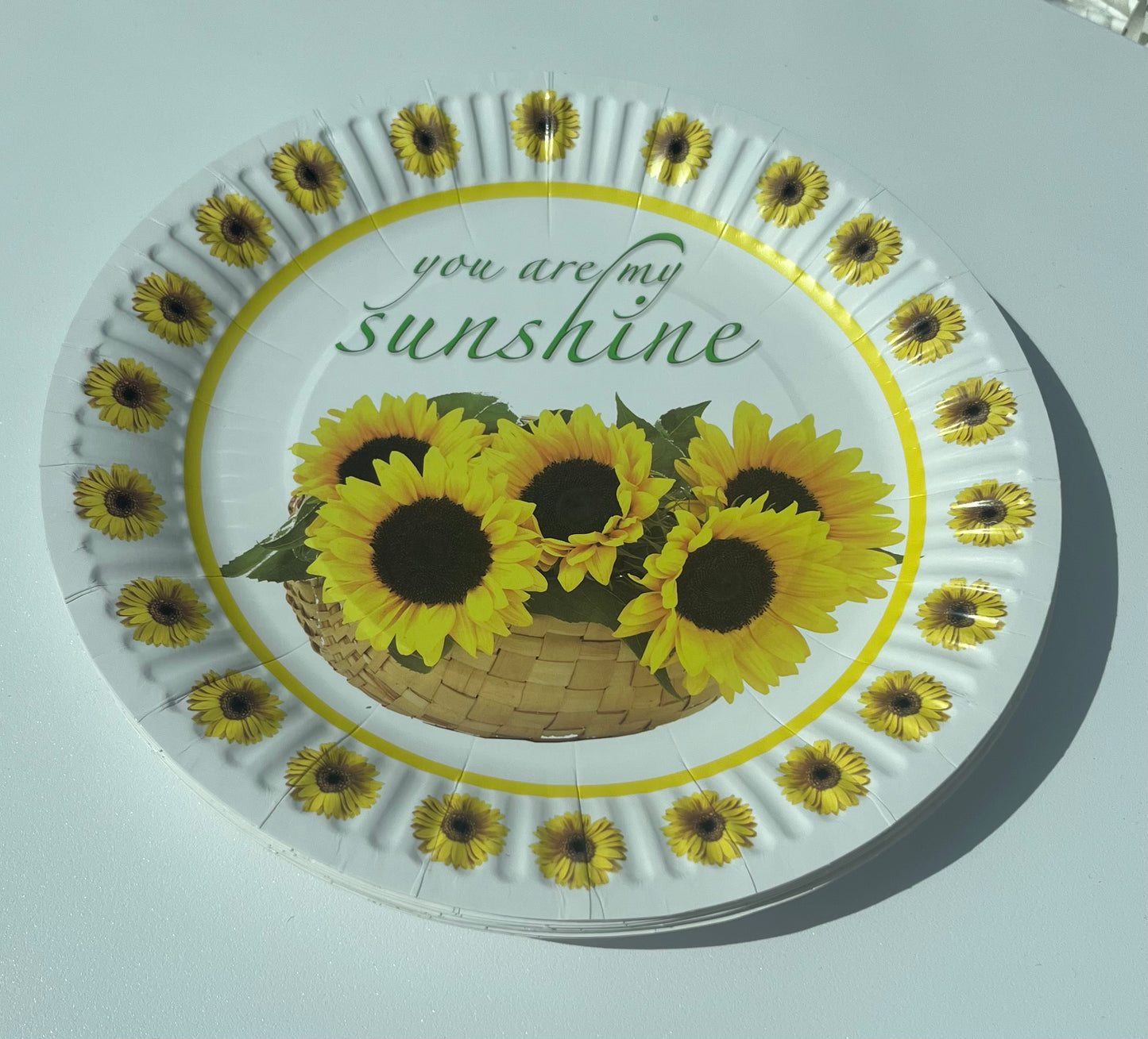 Disposable paper plate 9 inch SunFlowers Pack of 25pcs.