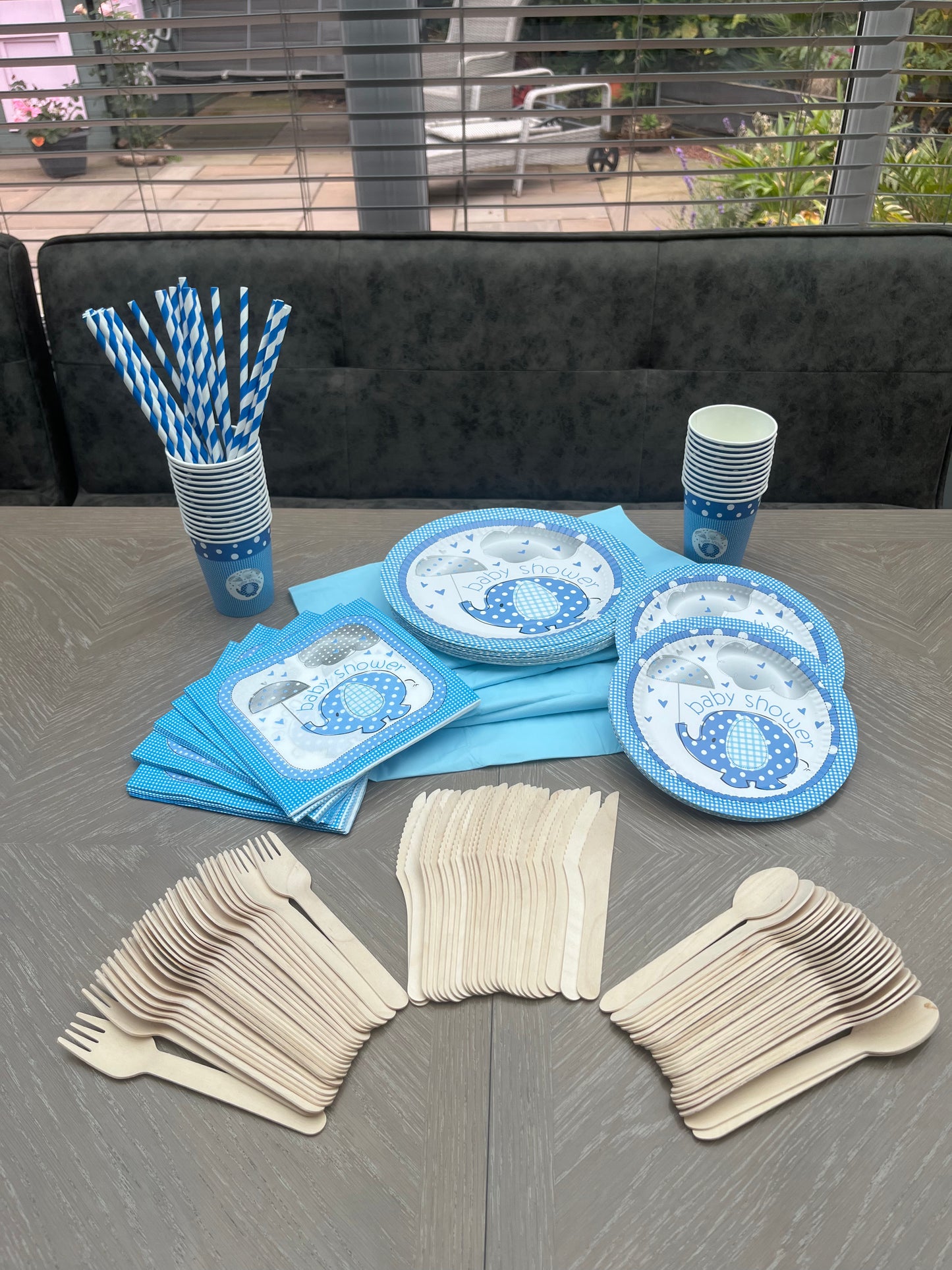 Disposable tableware 201 pcs - Baby Shower Blue.