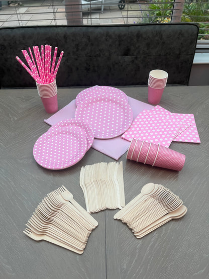 Disposable tableware 201 pcs - Polka Dots Pink.